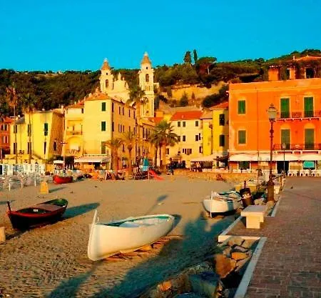 Montecarlo Affittacamere *